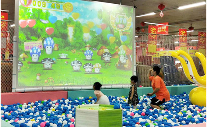 어린이들 실내 놀이터 상호 작용하는 벽 돌기부 게임 쉬운 조종된 Vr 공원 장비 0